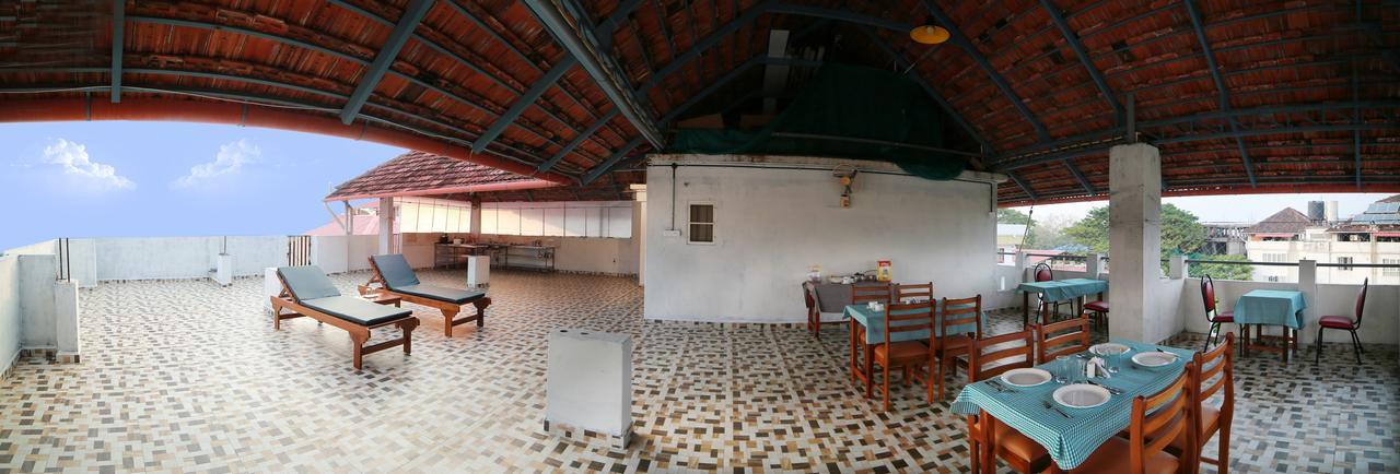 La Lune Fort Kochi Bed & Breakfast Exterior photo